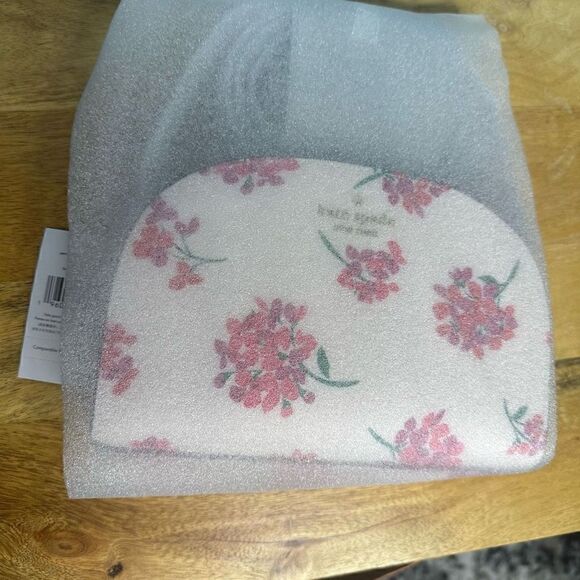 Kate Spade (reg price $230)Purse Perry Floral Leather Dome Crossbody NWT - Picture 4 of 10